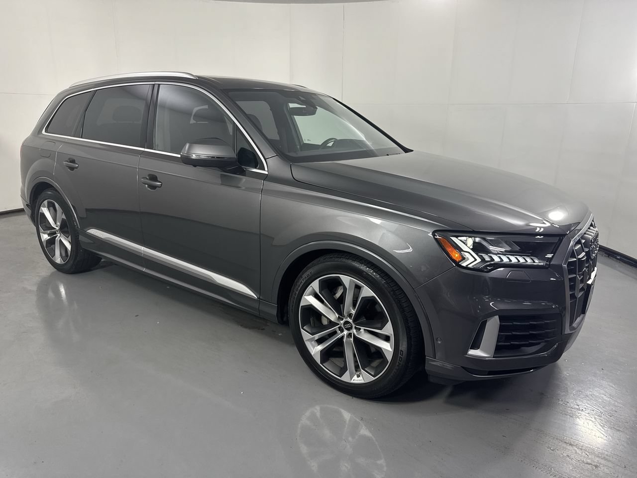 Used 2023 Audi Q7 3.0T Prestige w/ Prestige Package AWD/4WD image 28