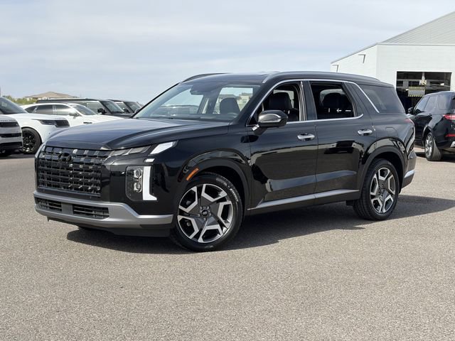 Used 2023 Hyundai Palisade Limited w/ Cargo Package image 2