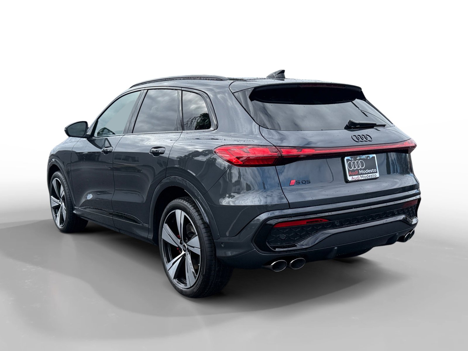 New 2025 Audi SQ5 Prestige image 3