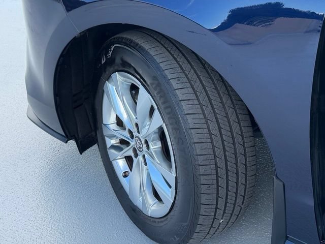 Certified 2024 Toyota Sienna Limited FWD image 29