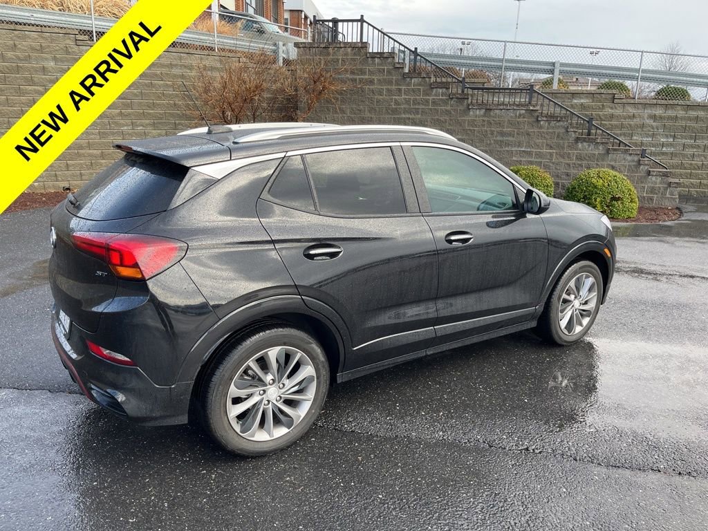 Used 2023 Buick Encore GX Select w/ Experience Buick Package image 9