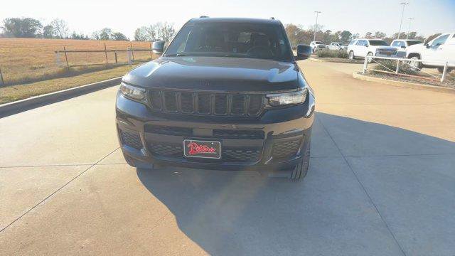New 2025 Jeep Grand Cherokee L Altitude RWD image 4