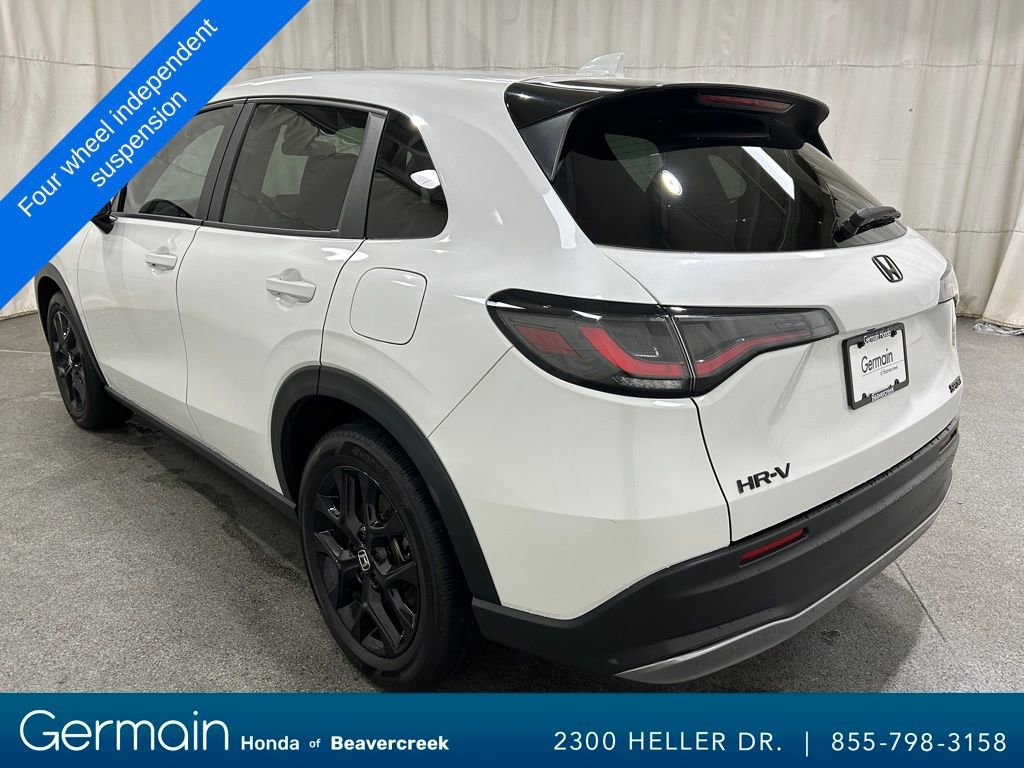 Used 2023 Honda HR-V Sport image 7