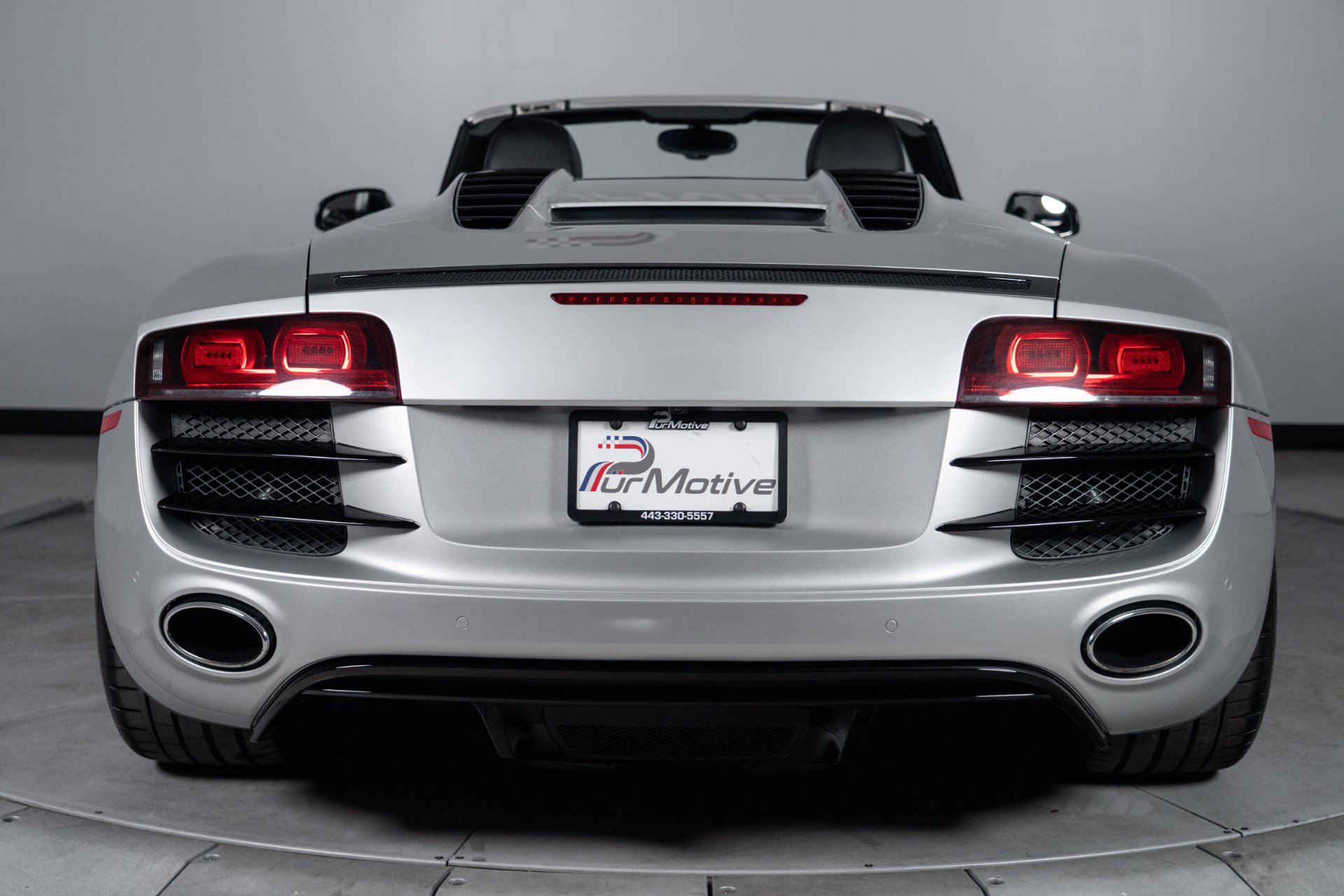 Used 2012 Audi R8 V10 AWD/4WD image 4