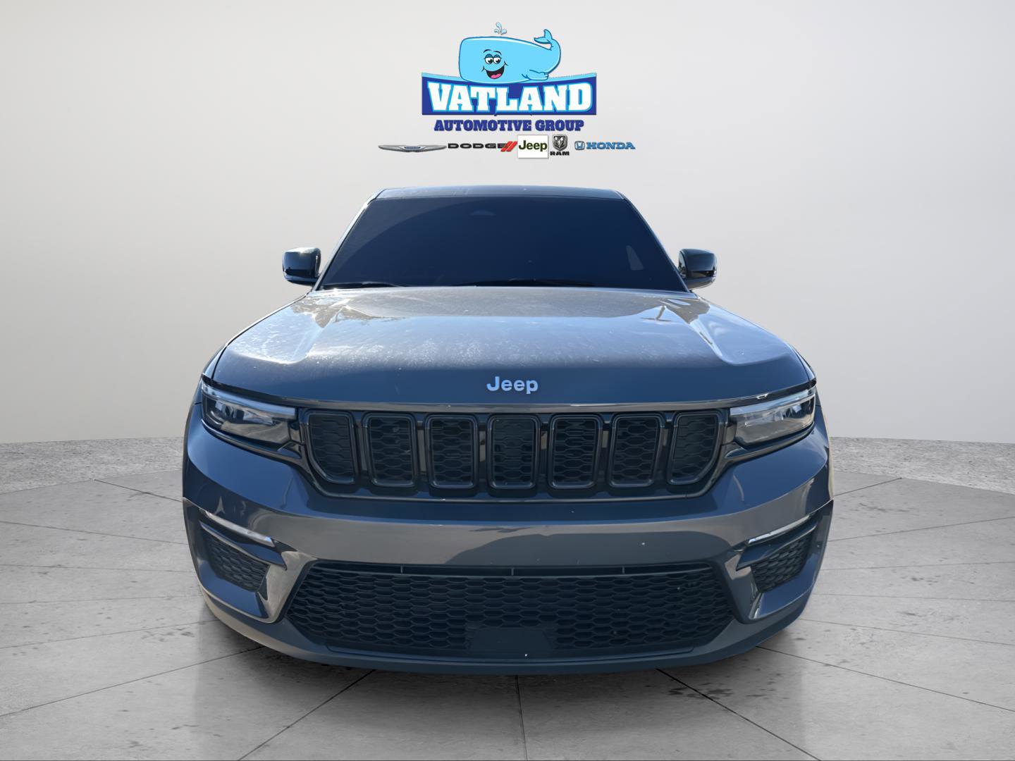 Certified 2024 Jeep Grand Cherokee Limited image 2