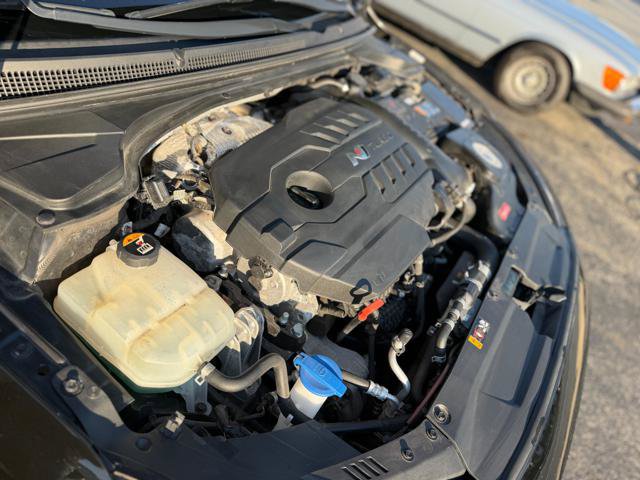 Used 2020 Hyundai Veloster N w/ Performance Package FWD image 5