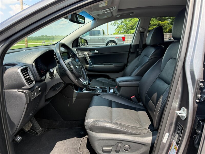 Used 2017 Kia Sportage EX w/ EX Premium Package AWD/4WD image 12
