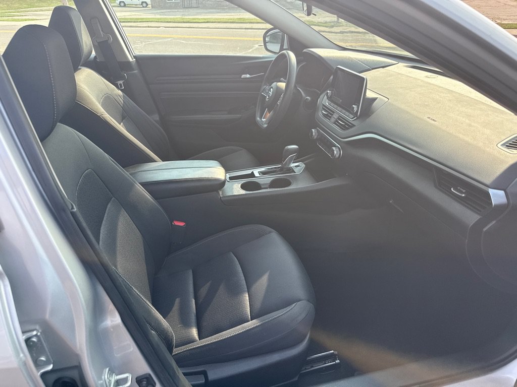 Used 2019 Nissan Altima 2.5 S FWD image 17