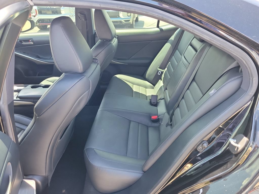 Used 2019 Lexus IS 300 F Sport w/ F Sport Package RWD image 8