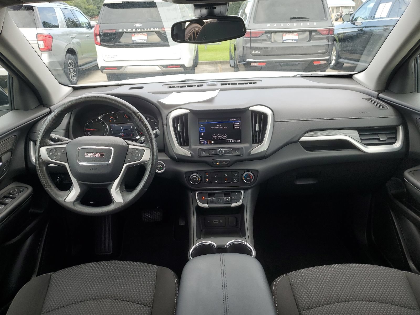 Certified 2024 GMC Terrain SLE w/ Elevation Edition FWD image 11