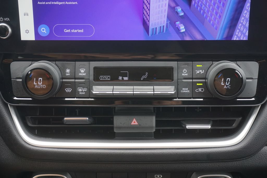 Certified 2025 Toyota Grand Highlander FWD image 12