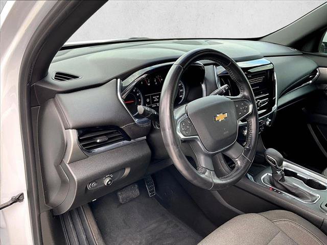Used 2022 Chevrolet Traverse LT FWD image 14