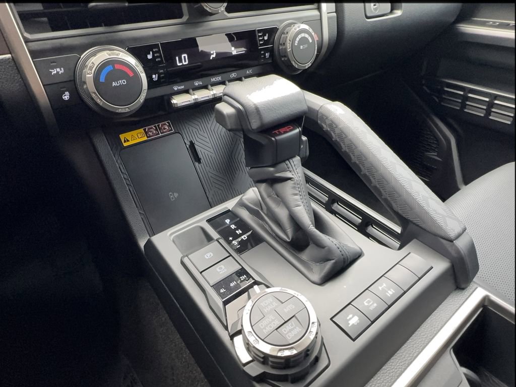 Used 2025 Toyota 4Runner TRD Off-Road Premium w/ Tow Technology Package AWD/4WD image 43