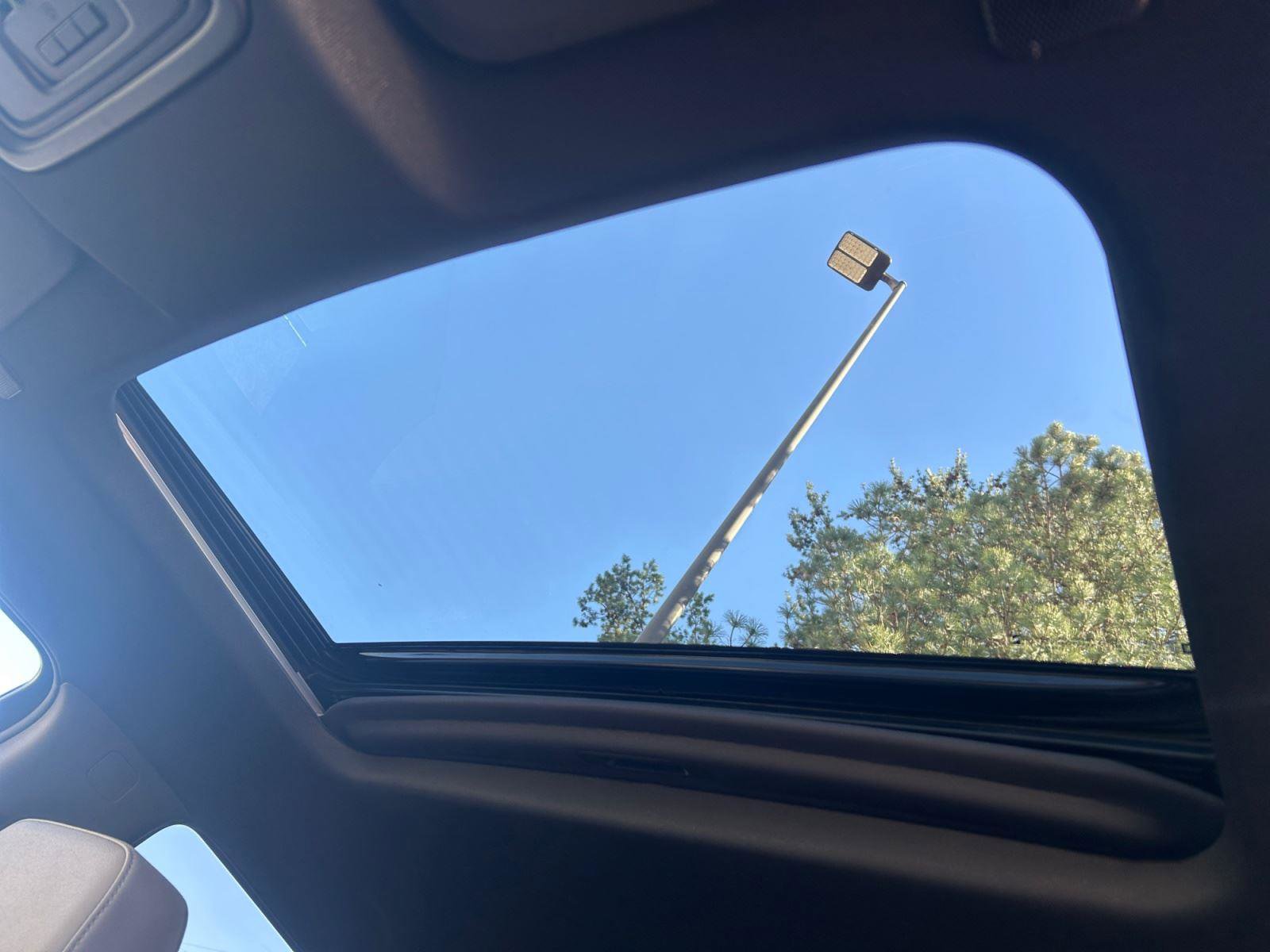 New 2026 GMC Sierra 1500 SLT w/ SLT Premium Package image 23