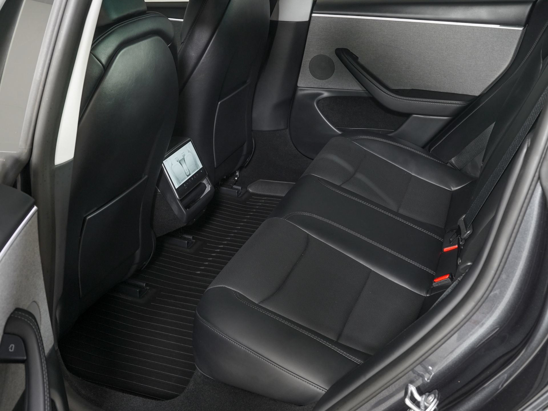 Used 2025 Tesla Model 3 RWD image 13