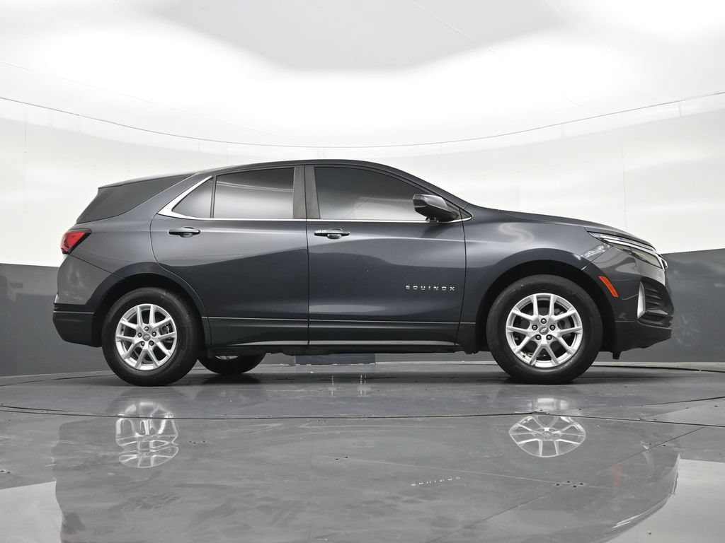 Used 2023 Chevrolet Equinox LT FWD image 28