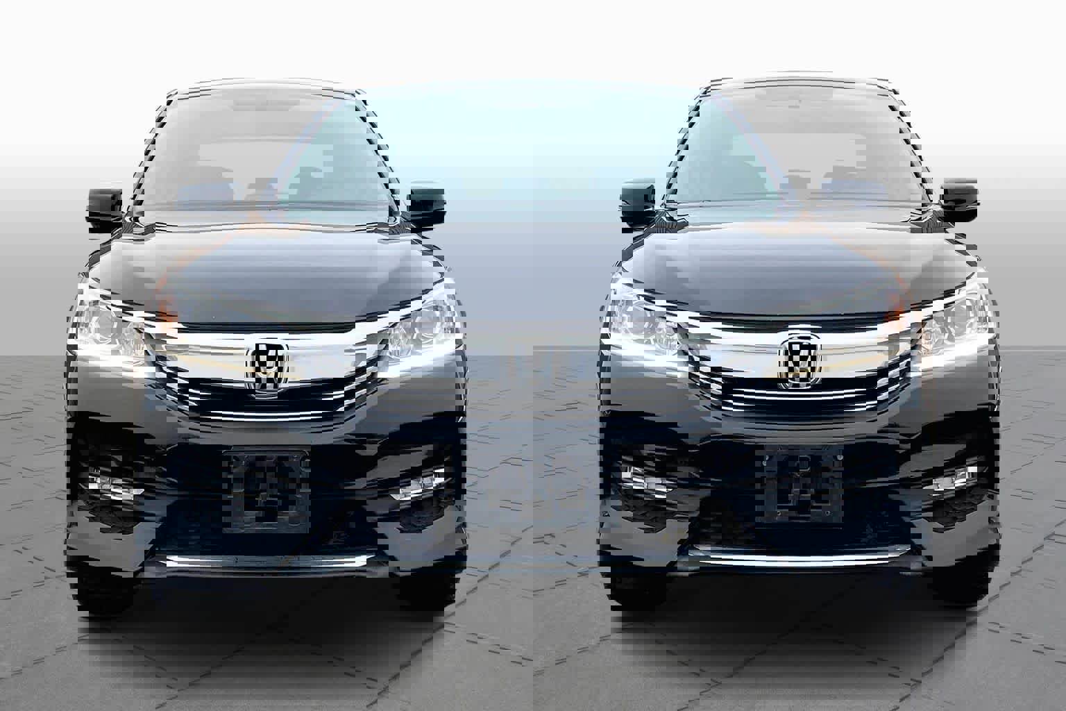 Used 2017 Honda Accord EX-L image 4