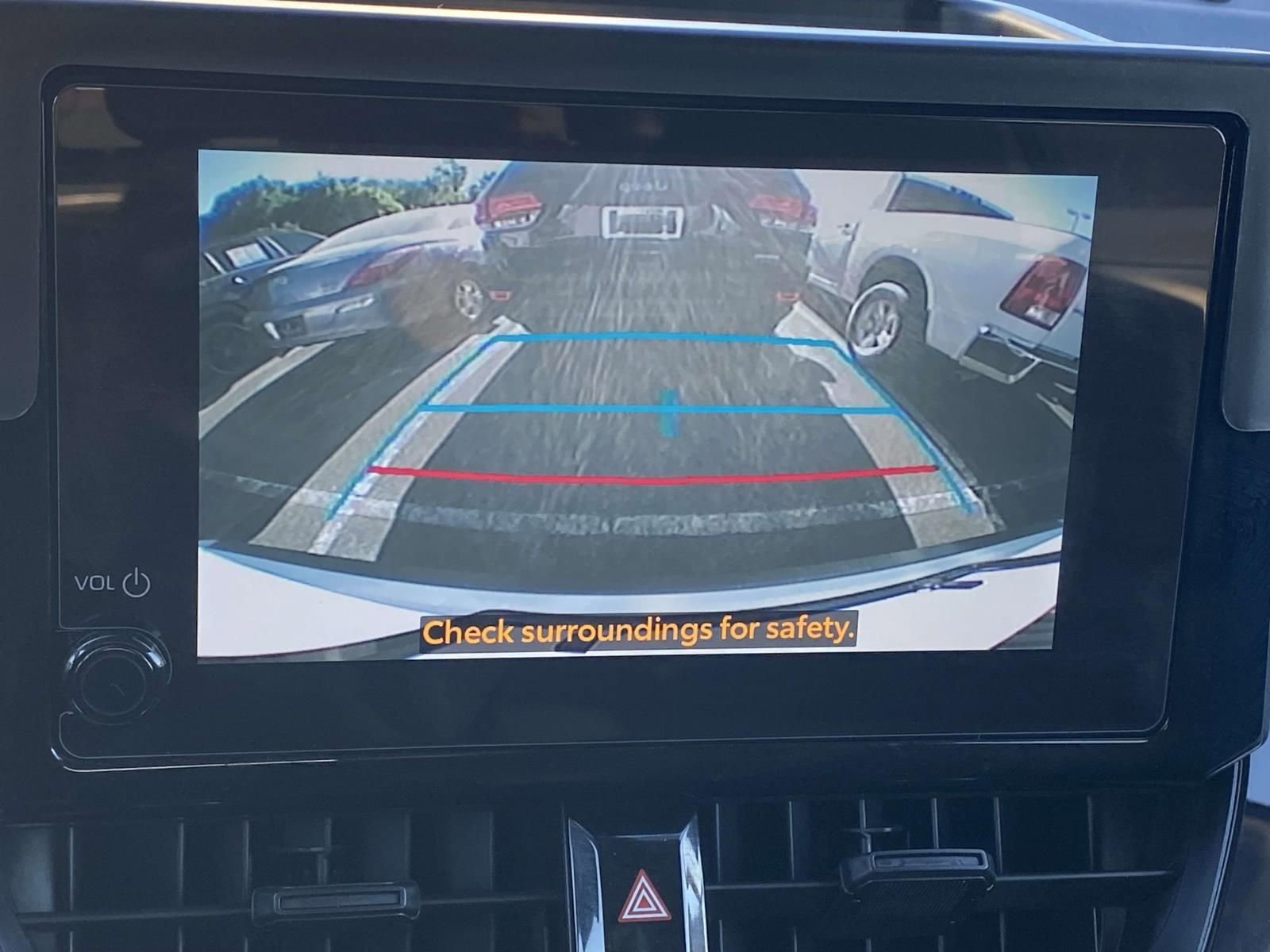 Used 2025 Toyota Corolla Cross LE FWD image 27