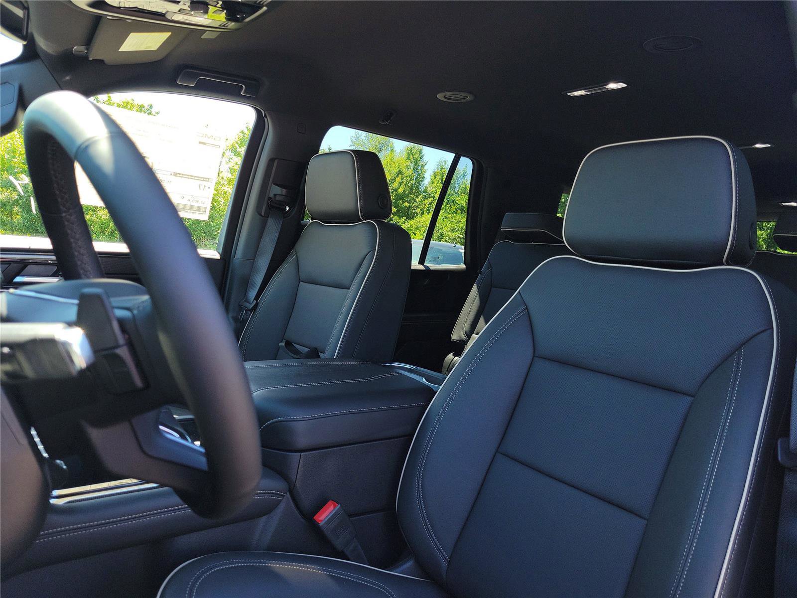 New 2026 GMC Yukon Elevation AWD/4WD image 19