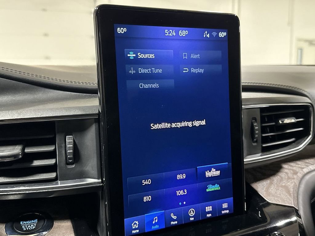 Used 2022 Ford Explorer Platinum w/ Equipment Group 601A AWD/4WD image 14