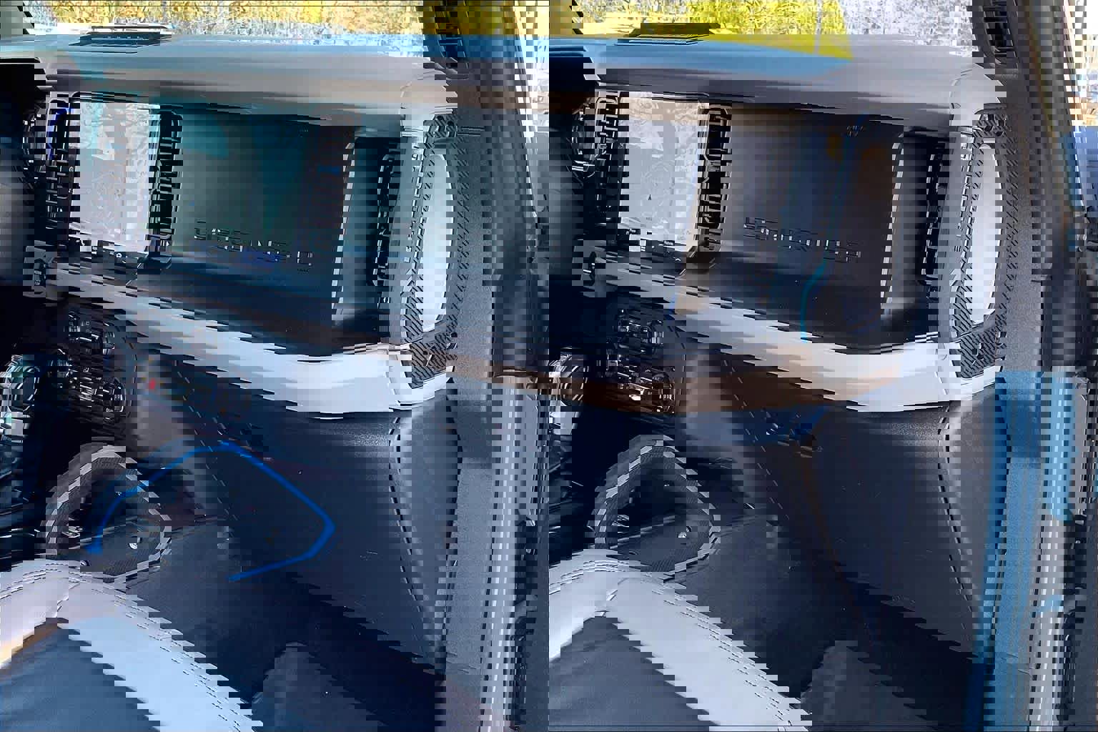 Used 2022 Ford Bronco Wildtrak image 18