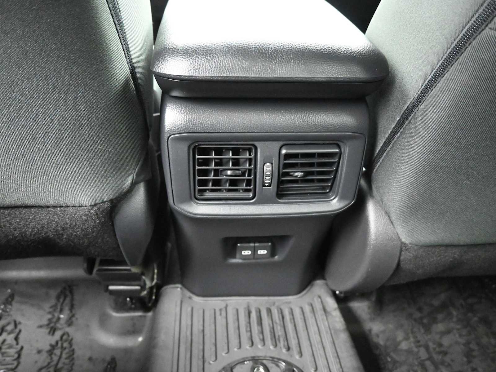 Used 2024 Toyota RAV4 AWD Hybrid image 22