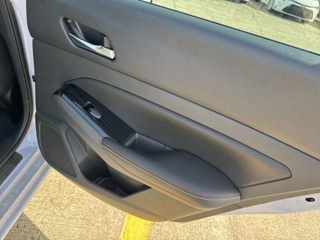 Used 2024 Nissan Altima 2.0 SR image 33