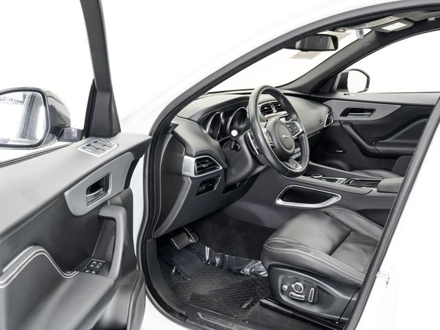 Used 2018 Jaguar F-PACE S image 7