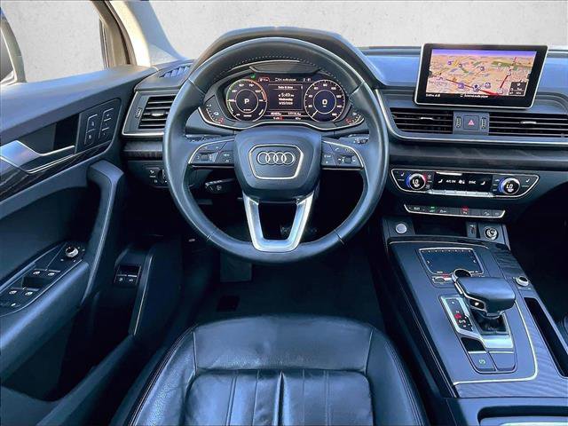 Used 2020 Audi Q5 e Premium w/ Convenience Package image 7