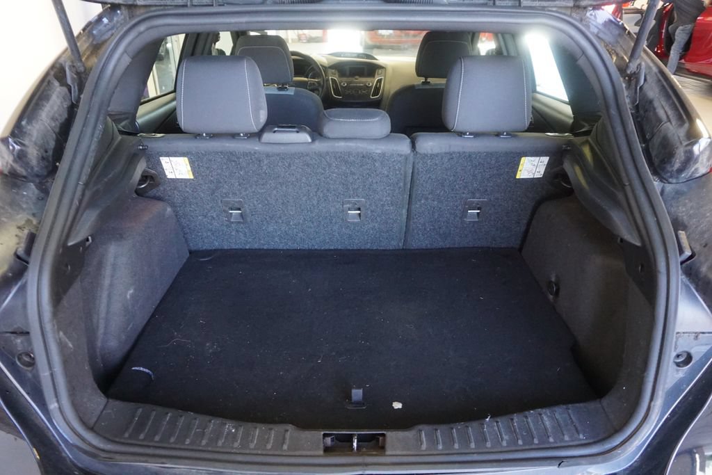 Used 2018 Ford Focus ST FWD image 13