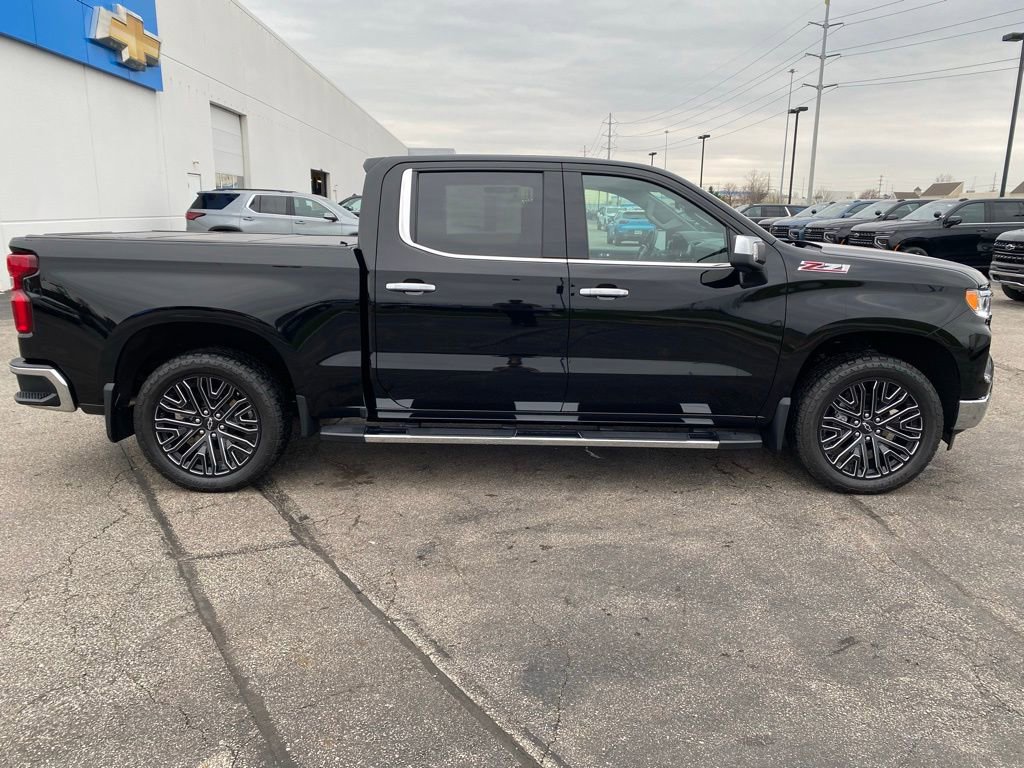 Used 2023 Chevrolet Silverado 1500 LTZ w/ LTZ Premium Package image 8