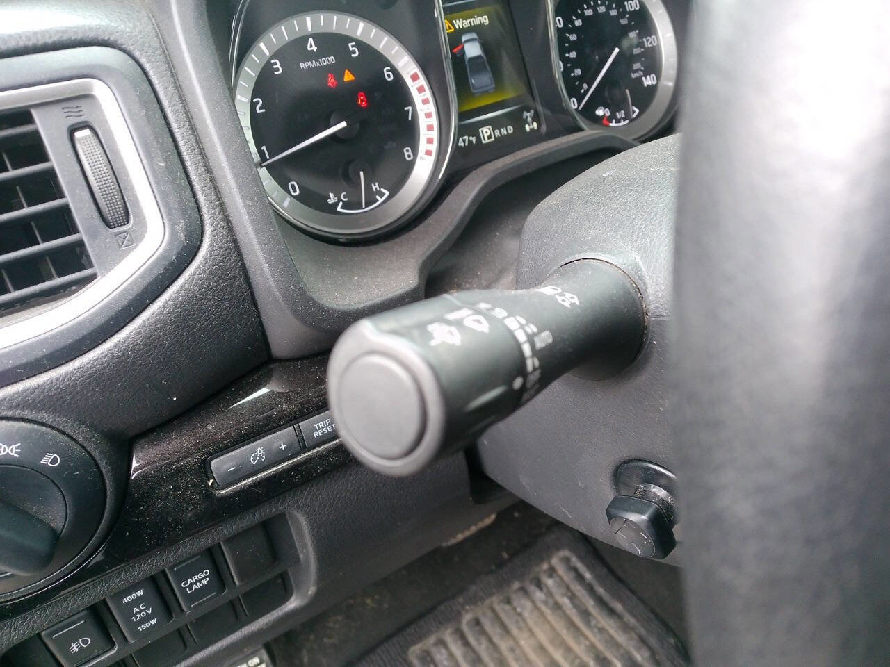 Used 2018 Nissan Titan SL w/ Midnight Edition image 40