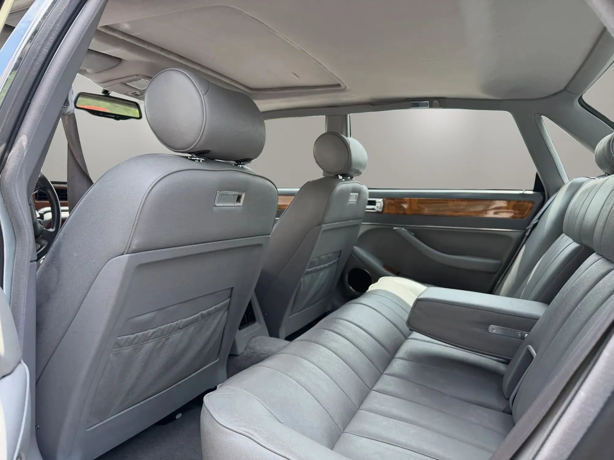 Used 1994 Jaguar XJ6 RWD image 23