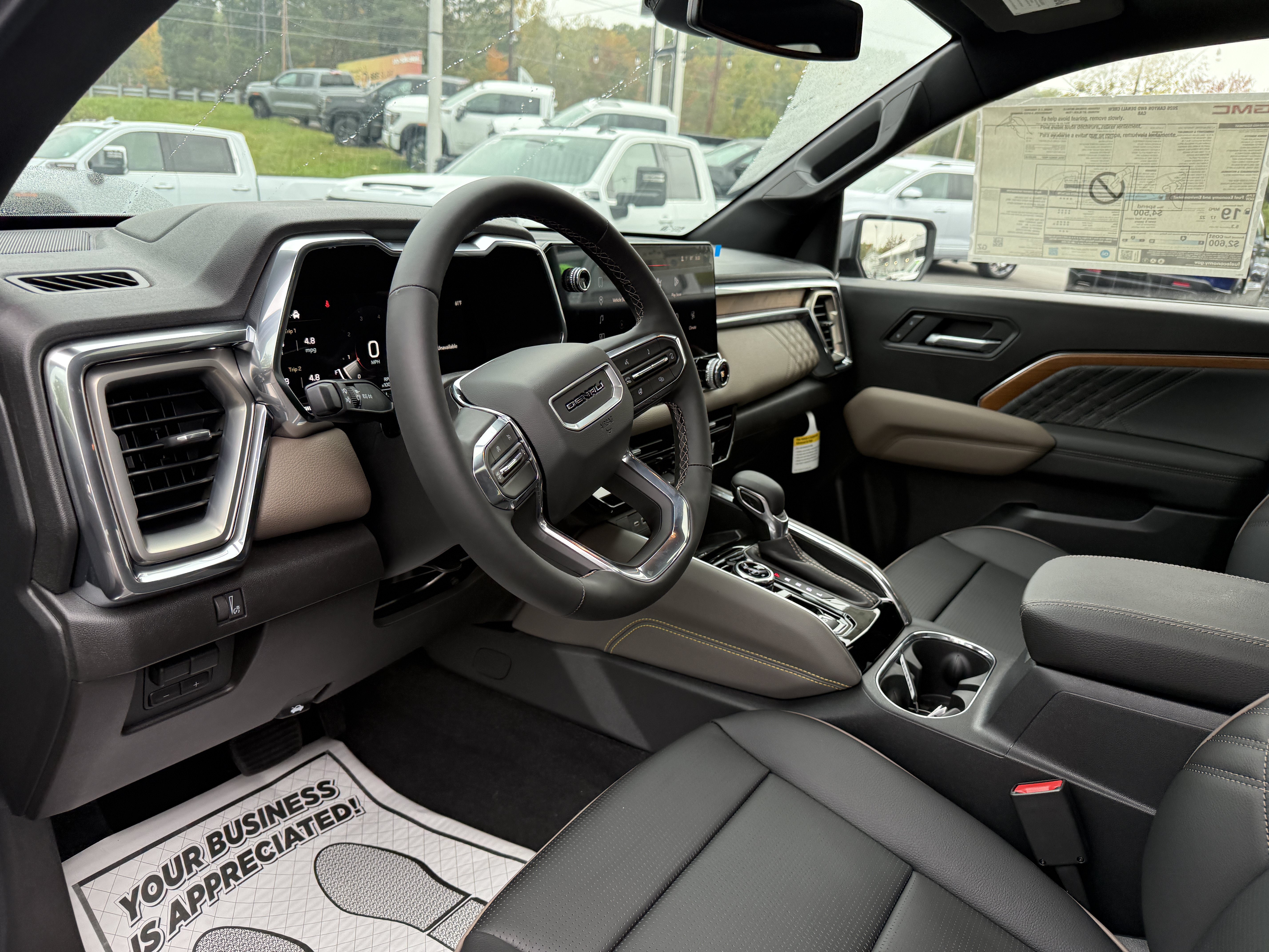 New 2026 GMC Canyon Denali AWD/4WD image 13