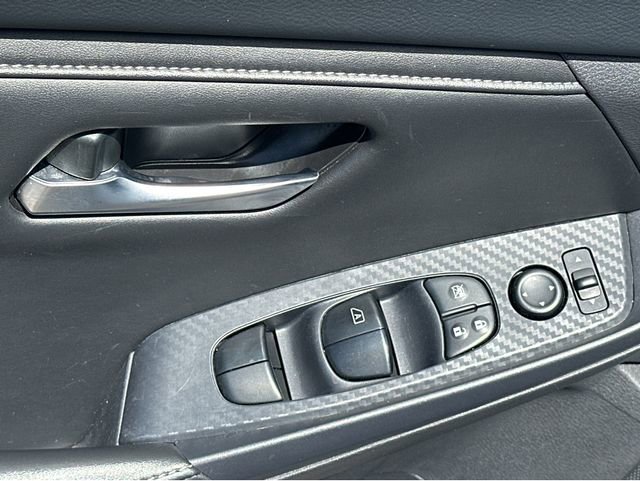Used 2024 Nissan Sentra SV FWD image 30