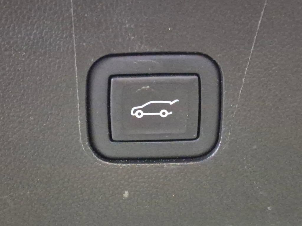 Certified 2023 Buick Enclave Premium w/ Experience Buick Package image 28