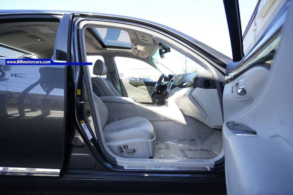 Used 2007 Lexus LS 460 image 29