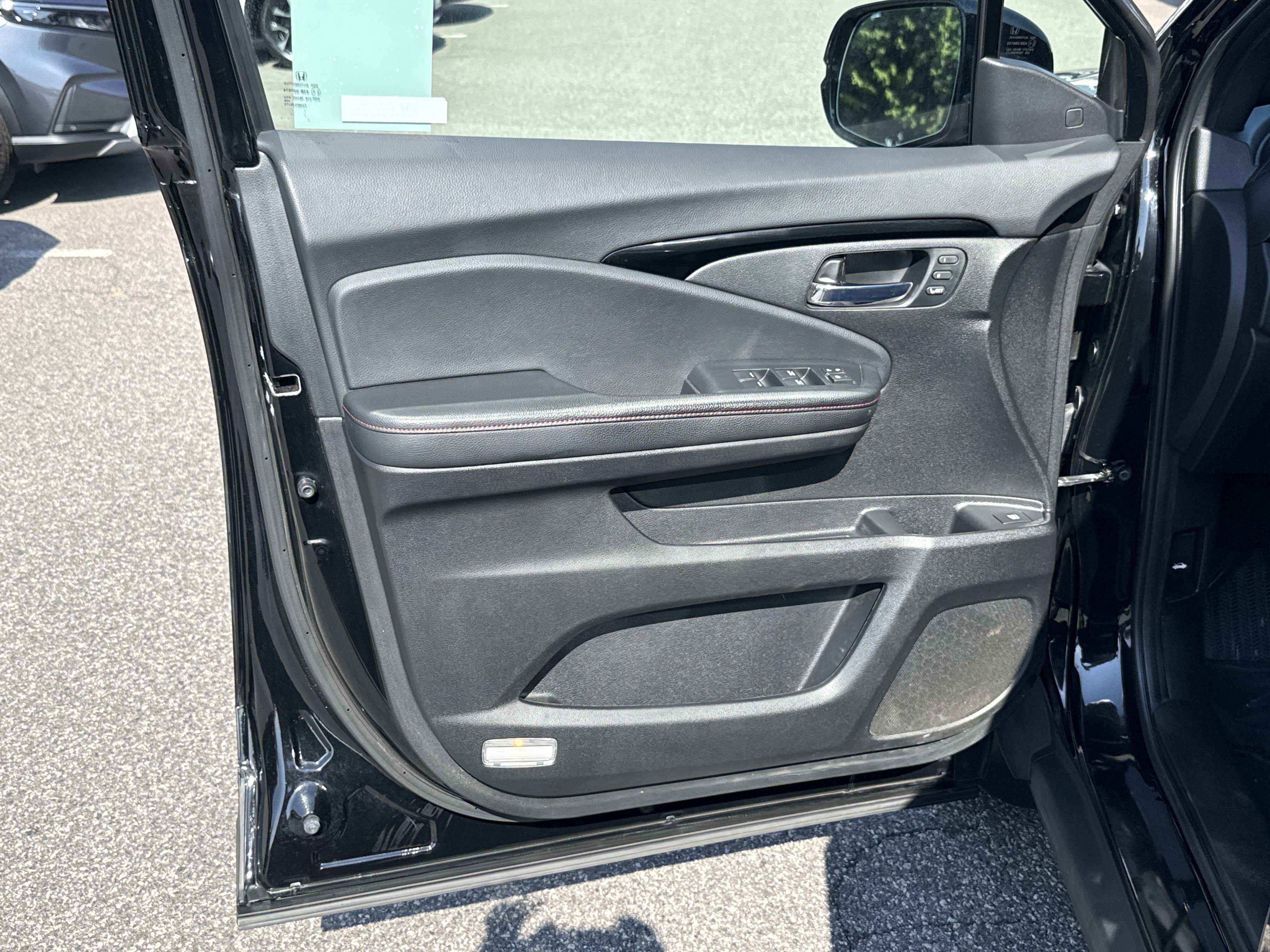 Used 2021 Honda Ridgeline Black Edition image 14