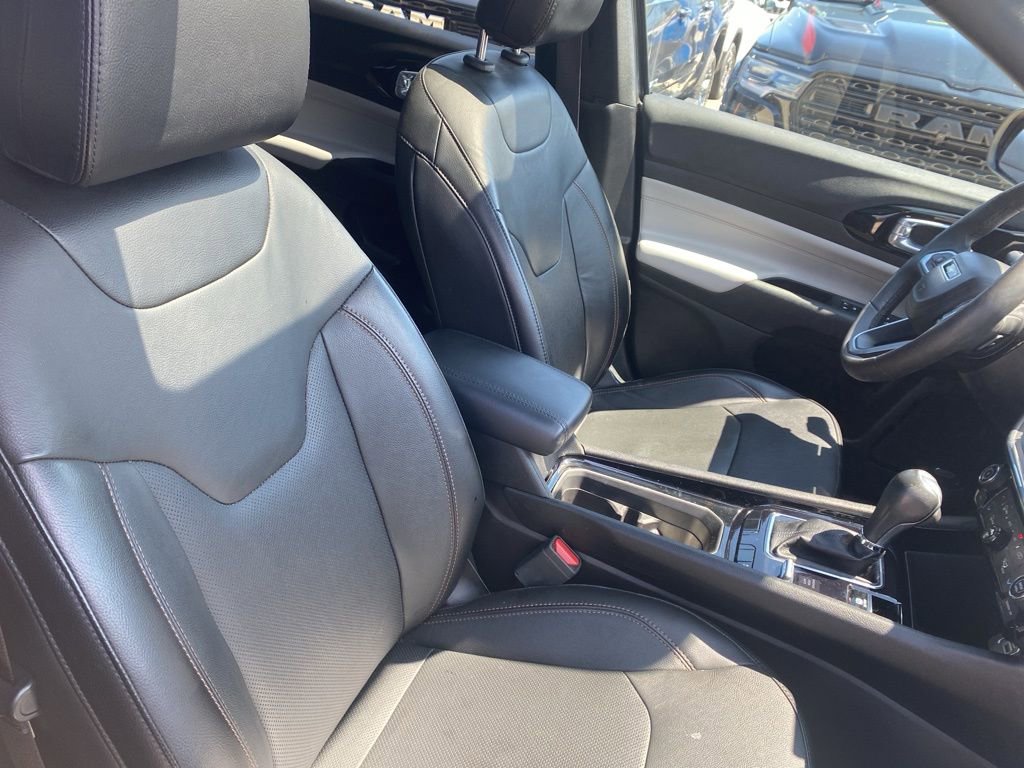 Certified 2023 Jeep Compass Limited w/ Sun and Sound Group image 9