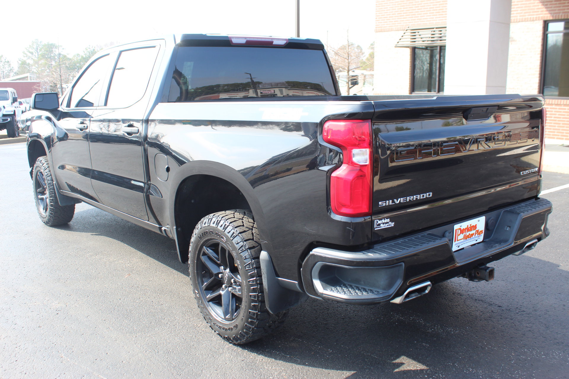Used 2020 Chevrolet Silverado 1500 Custom Trail Boss w/ Custom Convenience Package image 9