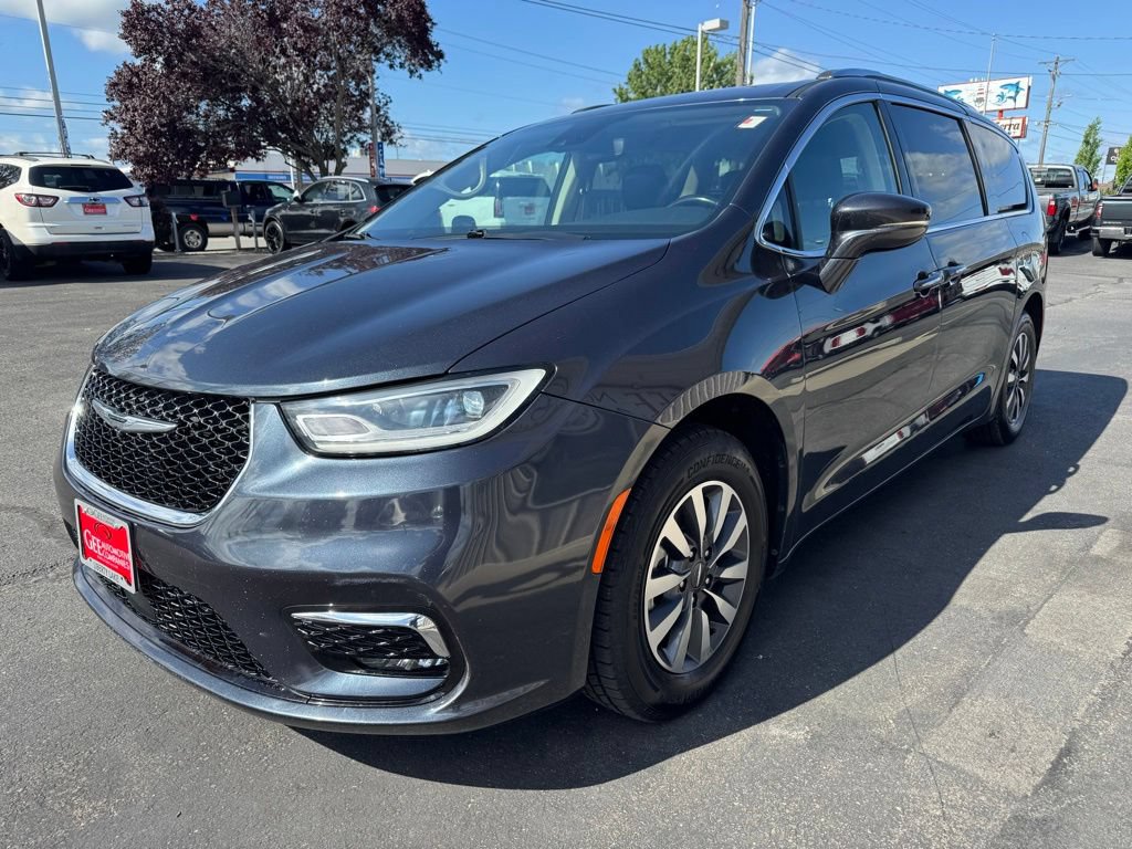 Used 2021 Chrysler Pacifica Touring-L FWD image 9