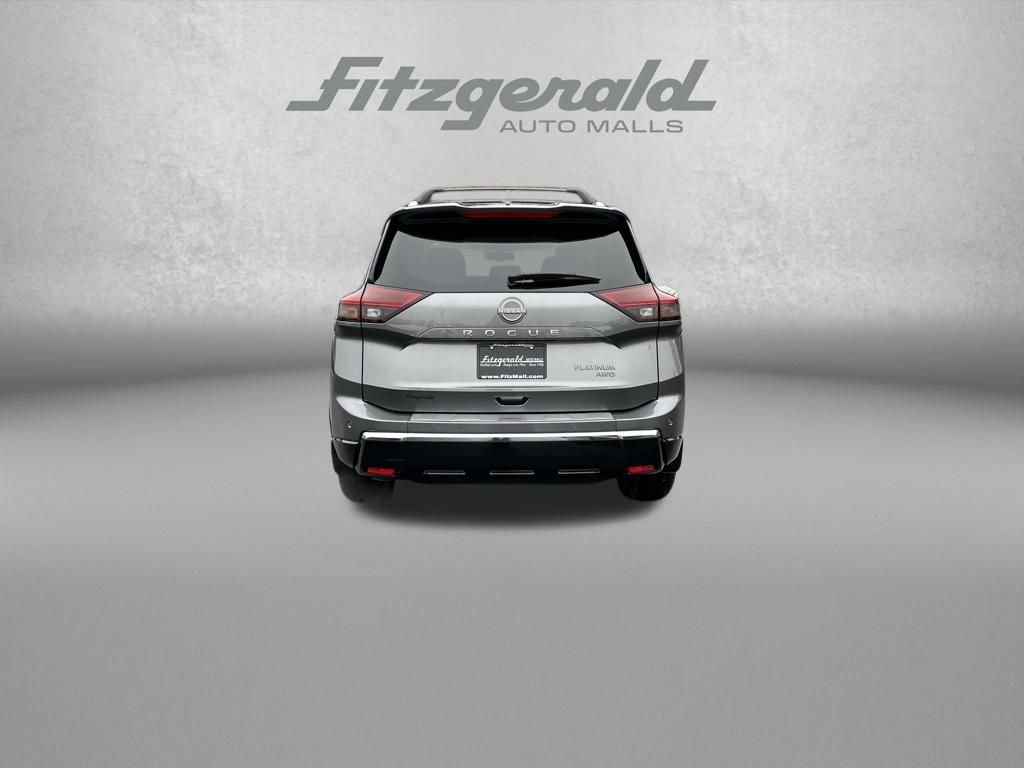 Used 2026 Nissan Rogue Platinum w/ Platinum Premium Package image 6