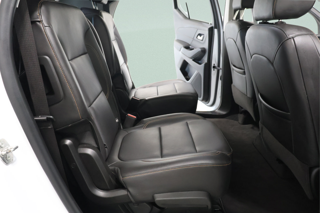 Used 2021 Chevrolet Traverse LT FWD image 31