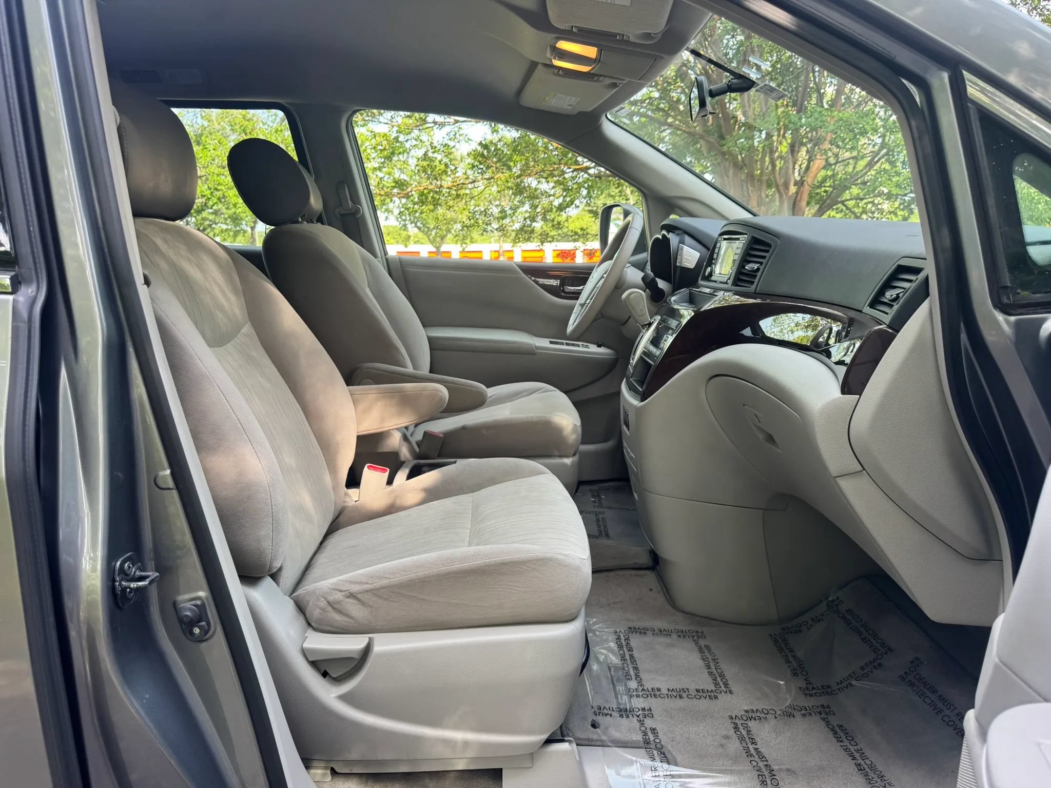 Used 2015 Nissan Quest SV w/ Value Cargo Package FWD image 12