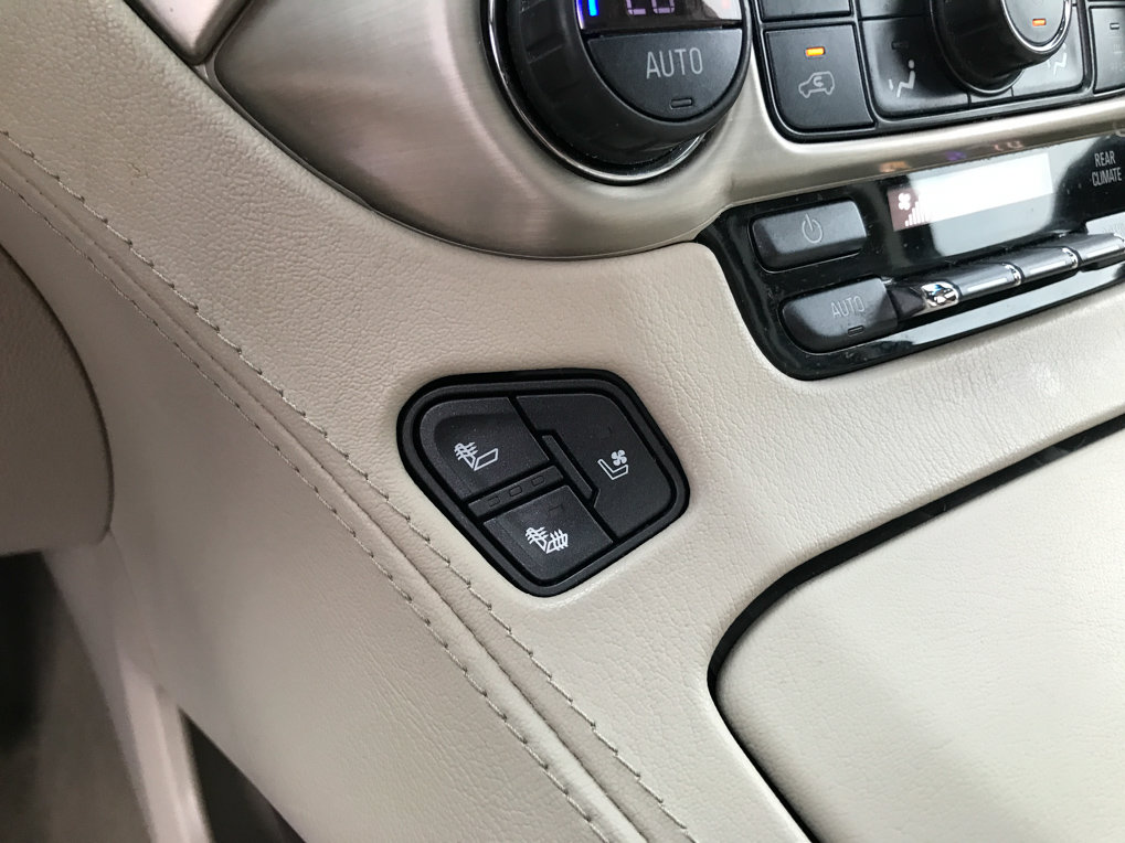 Used 2018 GMC Yukon XL Denali w/ Denali Ultimate Package AWD/4WD image 25