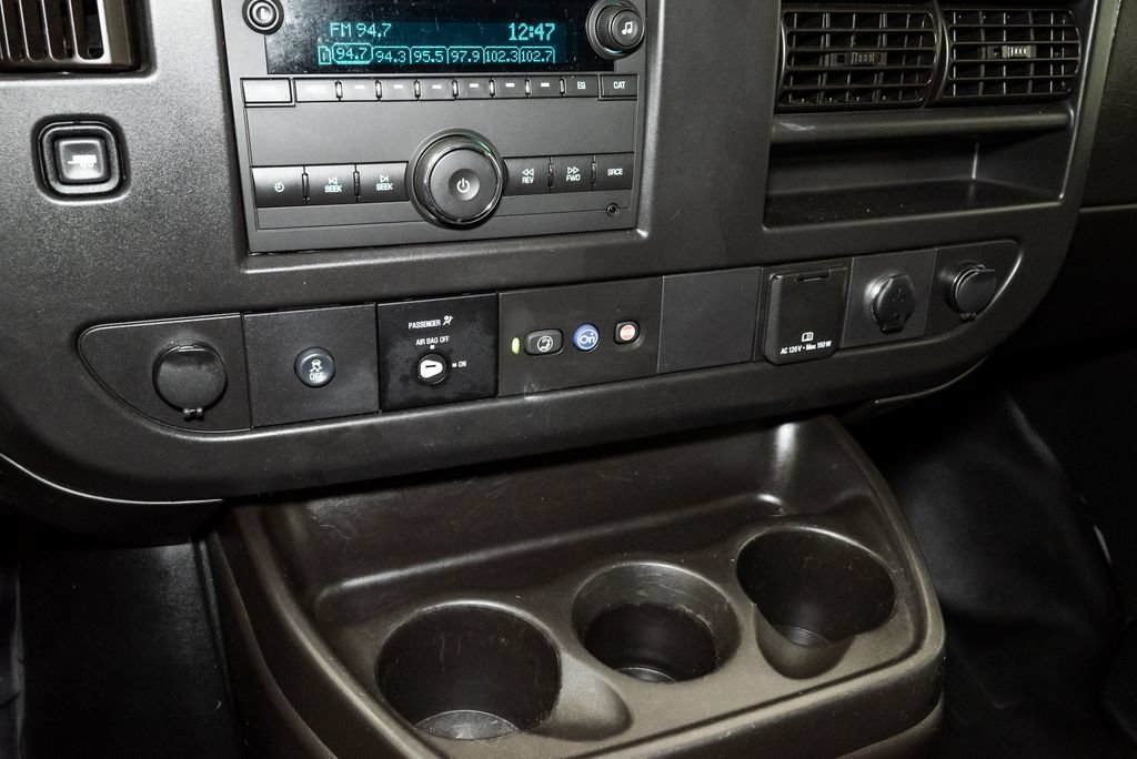 Used 2022 Chevrolet Express 3500 LS RWD image 15
