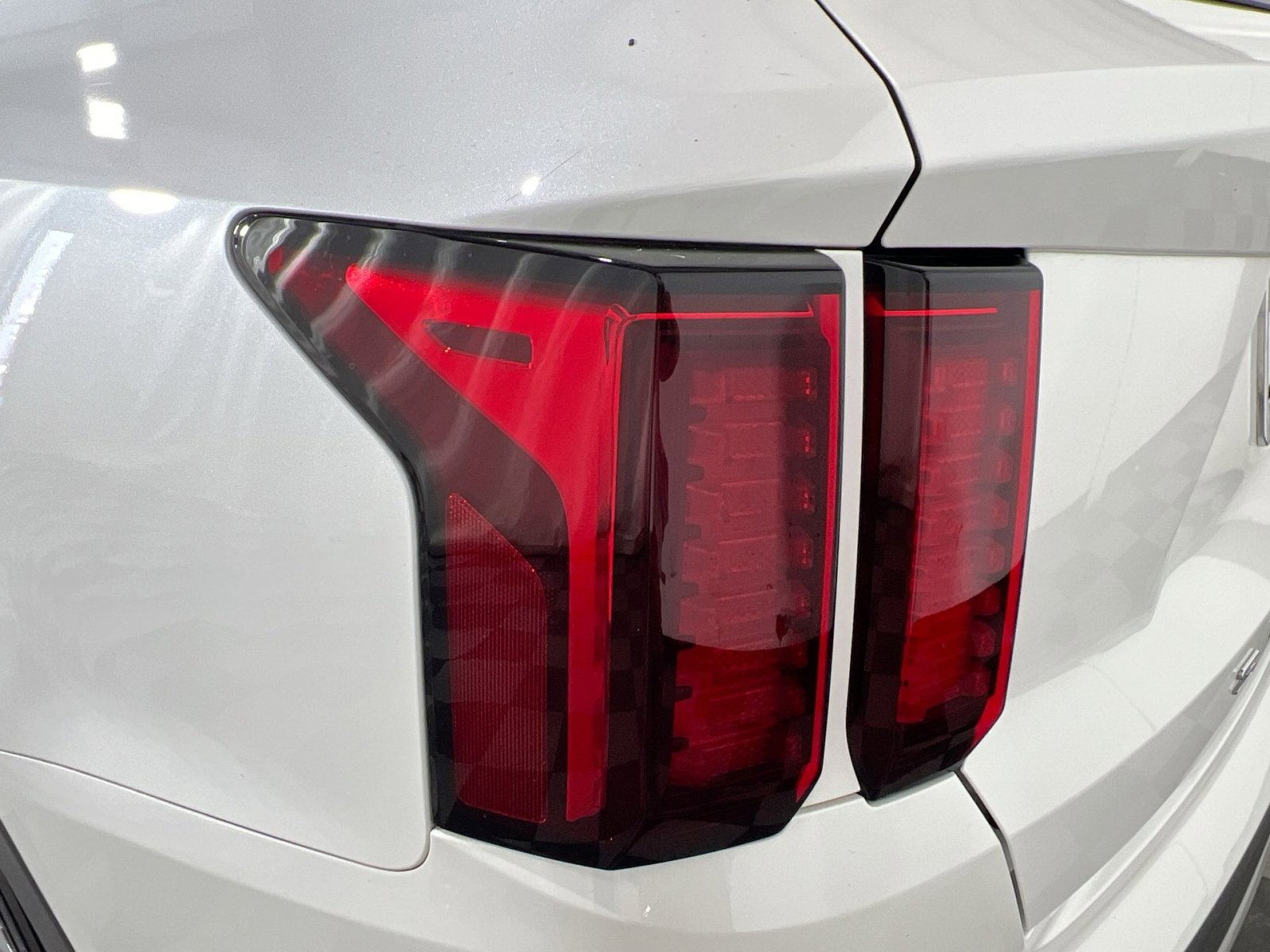 Used 2021 Kia Sorento EX image 16