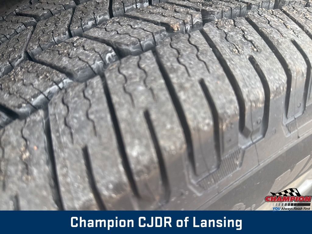 Used 2015 GMC Yukon XL SLT image 19