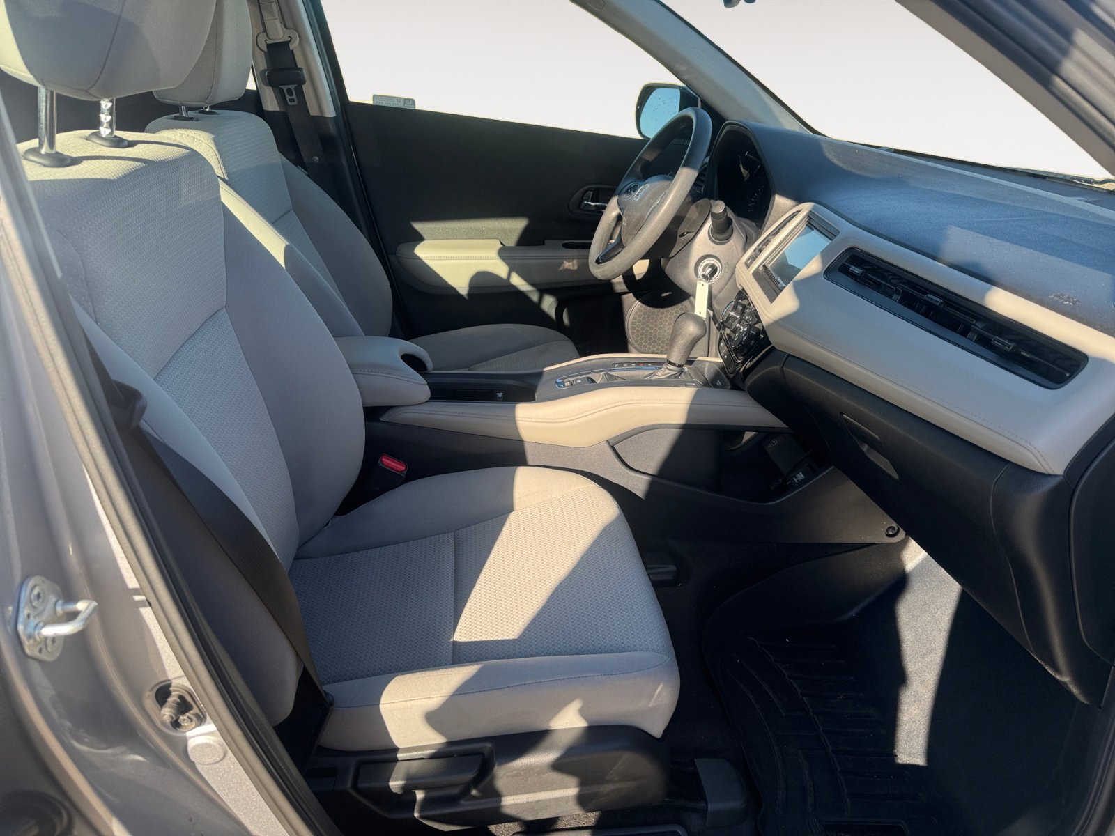 Used 2021 Honda HR-V LX image 15