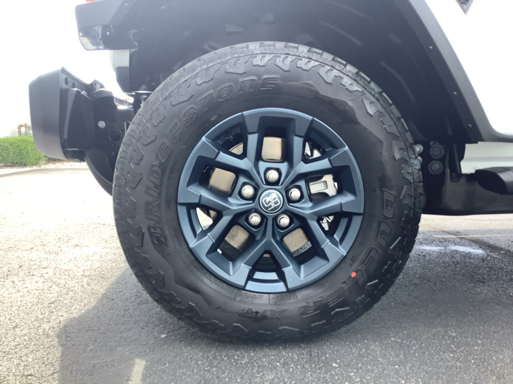 New 2026 Jeep Gladiator Sport AWD/4WD image 25